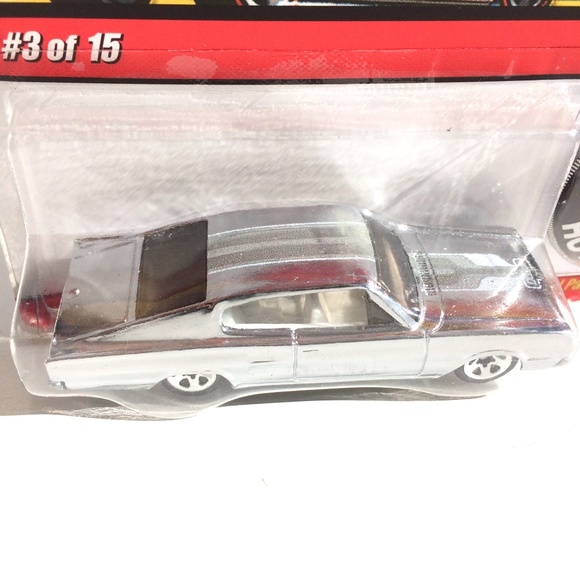 Hot Wheels Classics Silver Dodge Charger 40th Anniversary Series 4 - Picture 2 of 5